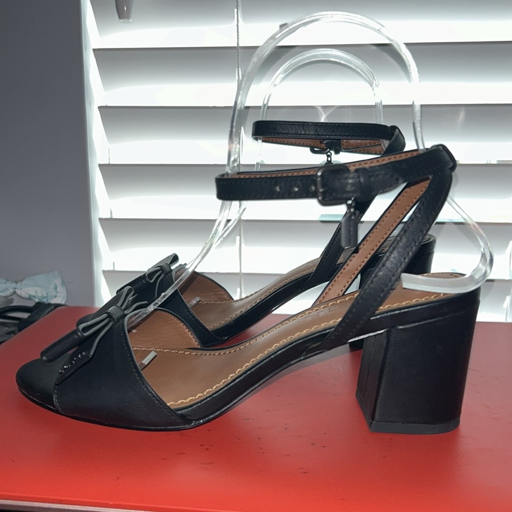 Coach Leather Strappy Bow Sandals Black Block Heel - Picture 2 of 13